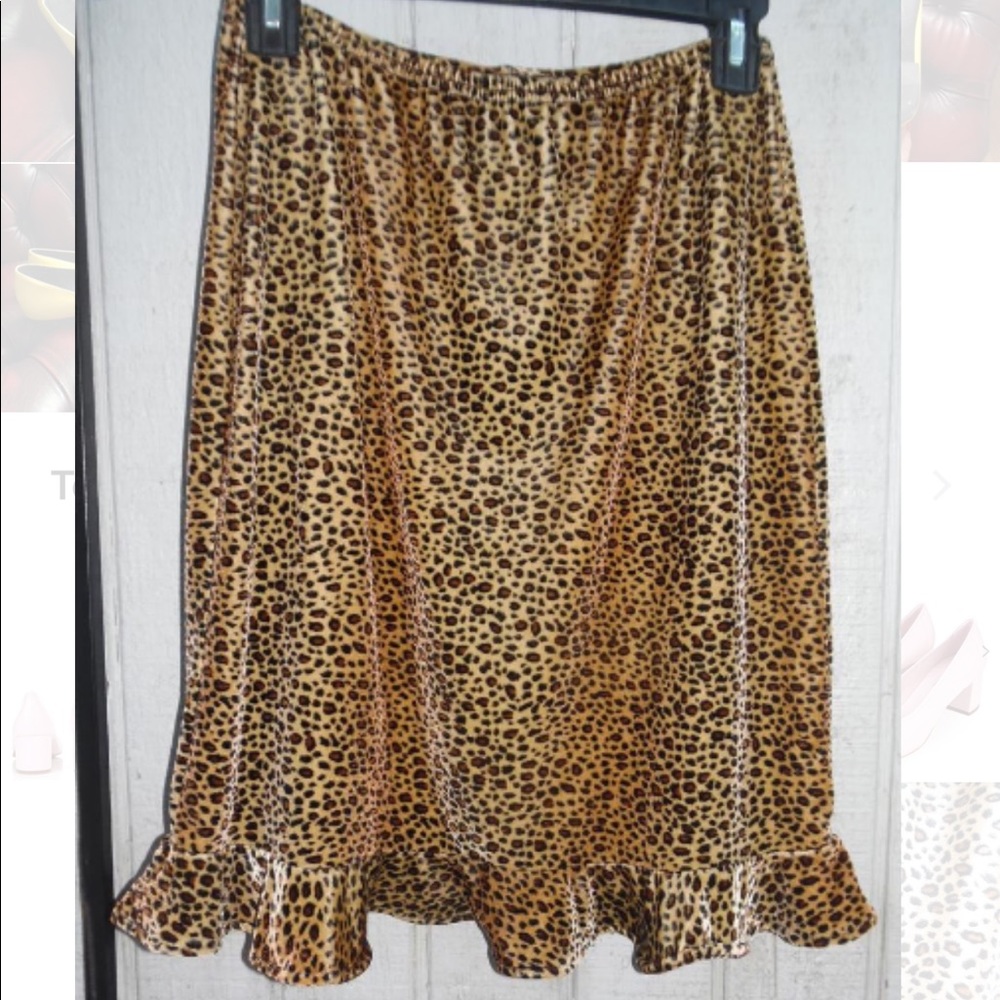 Vintage 90's Skirt - Leopard Print size Small